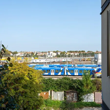 R & R בית הארחה *