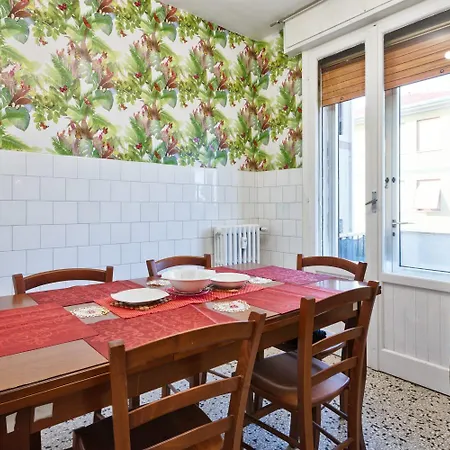 בית הארחה R & R *